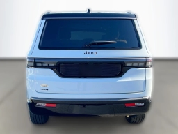 Jeep Grand Wagoneer Summit Reserve 4x4 2026