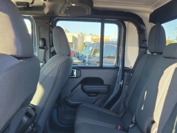 Jeep Gladiator Willys 4x4 2026