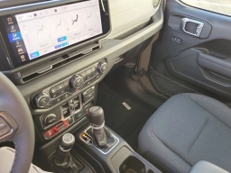 Jeep Gladiator Willys 4x4 2026