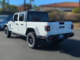 Jeep Gladiator Willys 4x4 2026