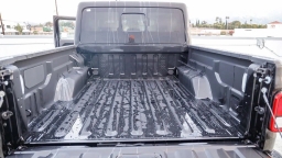 Jeep Gladiator Sport S 4x4 2026