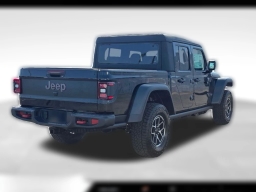 Jeep Gladiator Shadow Ops 4x4 2026