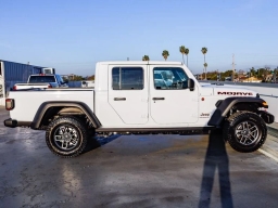 Jeep Gladiator Mojave 4x4 2026