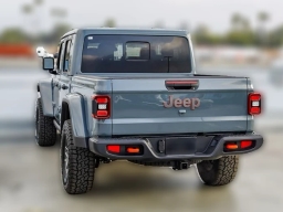 Jeep Gladiator Mojave 4x4 2026