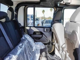 Jeep Gladiator Mojave 4x4 2026