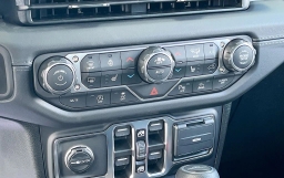 Jeep Gladiator Mojave 4x4 2026