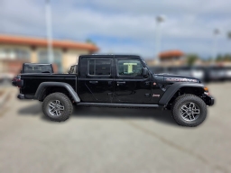 Jeep Gladiator Mojave 4x4 2026
