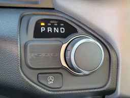 Ram 1500 Big Horn 4x2 Crew Cab 5'7" Box 2026