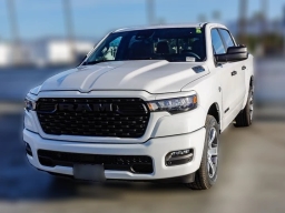 Ram 1500 Express 4x2 Crew Cab 5'7" Box 2026