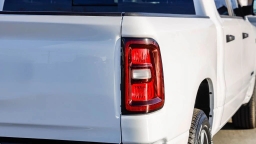 Ram 1500 Express 4x2 Crew Cab 5'7" Box 2026