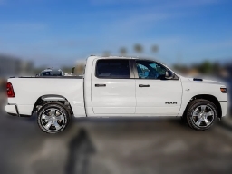 Ram 1500 Express 4x2 Crew Cab 5'7" Box 2026
