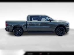 Ram 1500 Express 4x4 Crew Cab 5'7" Box 2026