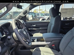 Ram 1500 Express 4x4 Crew Cab 5'7" Box 2026