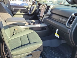 Ram 1500 Big Horn 4x4 Crew Cab 5'7" Box 2025