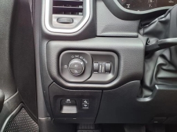 Ram 1500 Big Horn 4x4 Crew Cab 5'7" Box 2026
