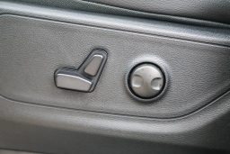 Ram 1500 Big Horn 4x4 Crew Cab 5'7" Box 2026