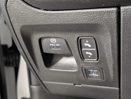 Ram 1500 Big Horn 4x4 Crew Cab 5'7" Box 2026