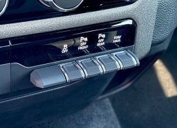 Ram 1500 Tradesman 4x4 Crew Cab 5'7" Box 2026