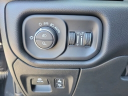 Ram 1500 Laramie 4x4 Crew Cab 5'7" Box 2026