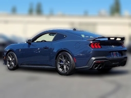 Ford Mustang Dark Horse Fastback 2025
