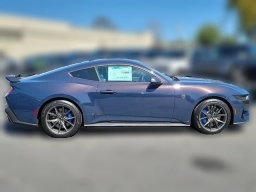 Ford Mustang Dark Horse Fastback 2025