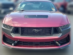 Ford Mustang Dark Horse Fastback 2025