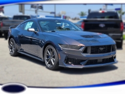 Ford Mustang Dark Horse Fastback 2025