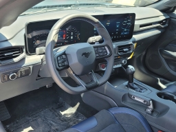 Ford Mustang Dark Horse Fastback 2025