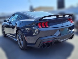 Ford Mustang Dark Horse Fastback 2025