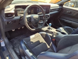 Ford Mustang Dark Horse Fastback 2025