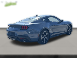 Ford Mustang EcoBoost Fastback 2025