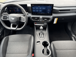 Ford Mustang EcoBoost Fastback 2025