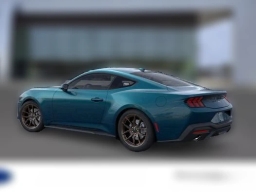 Ford Mustang EcoBoost Fastback 2026