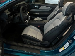 Ford Mustang EcoBoost Premium Convertible 2026