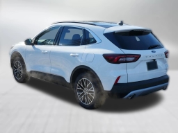 Ford Escape PHEV FWD 2025