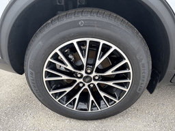 Ford Escape PHEV FWD 2025