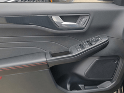 Ford Escape ST-Line FWD 2025