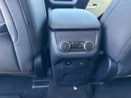 Ford Explorer Active RWD 2025