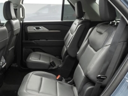 Ford Explorer Active RWD 2025