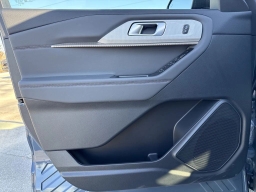 Ford Explorer Active w/200A Pkg RWD 2026