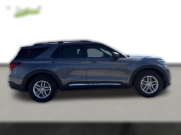 Ford Explorer Active RWD 2025