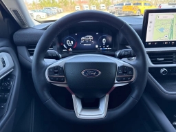 Ford Explorer Active RWD 2025