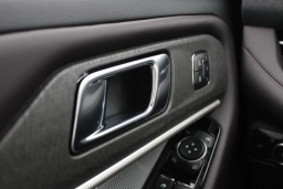 Ford Explorer Platinum 4WD 2026