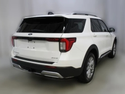 Ford Explorer Platinum 4WD 2026
