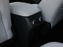 Ford Explorer Platinum 4WD 2026