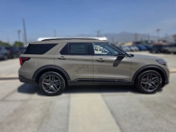 Ford Explorer ST 4WD 2026