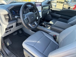 Ford F-150 Lightning Flash 4WD SuperCrew 5.5' Box 2025