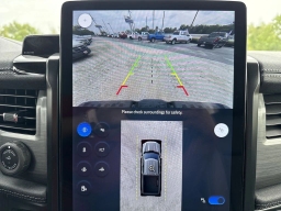 Ford F-150 Lightning Flash 4WD SuperCrew 5.5' Box 2025