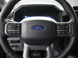 Ford F-150 Lightning Flash 4WD SuperCrew 5.5' Box 2025