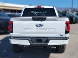 Ford F-150 Lightning Flash 4WD SuperCrew 5.5' Box 2025